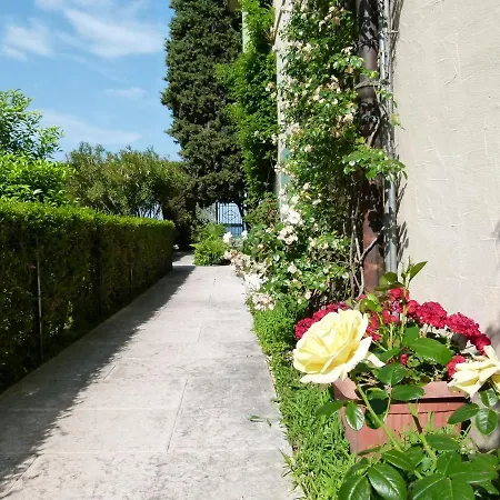 Cisano Residenza D'epoca *