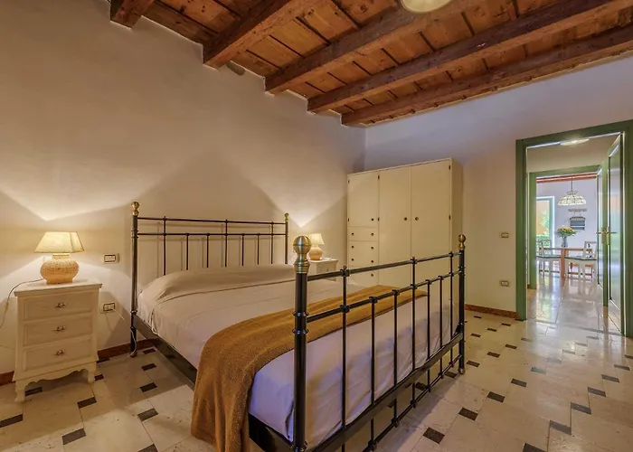 Cisano Residenza D'epoca Апартаменты *