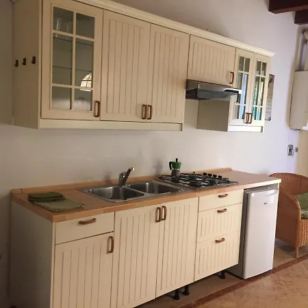 Cisano Residenza D'epoca Apartment