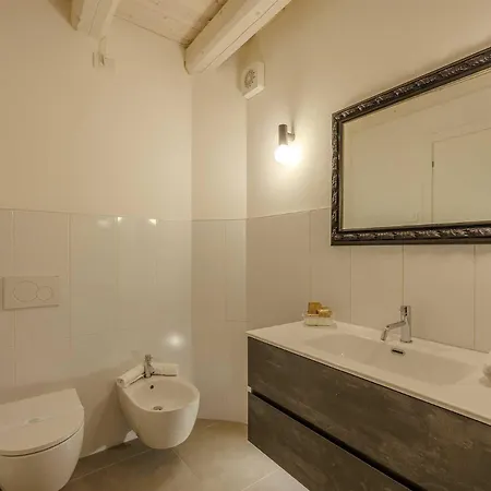 Apartamento Cisano Residenza D'epoca