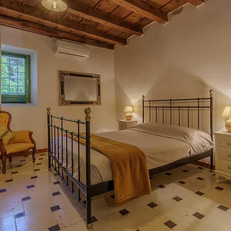 Apartamento Cisano Residenza D'epoca *
