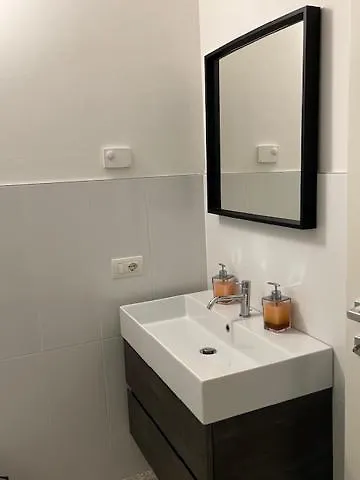 Cisano Residenza D'epoca Бардоліно