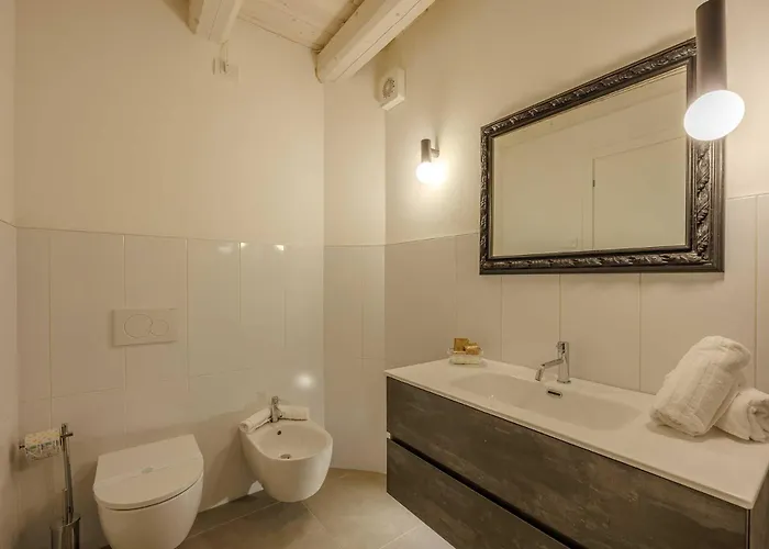 Апартаменти Cisano Residenza D'epoca