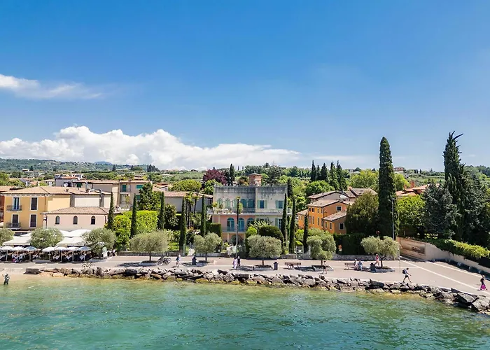 Апартаменти Cisano Residenza D'epoca