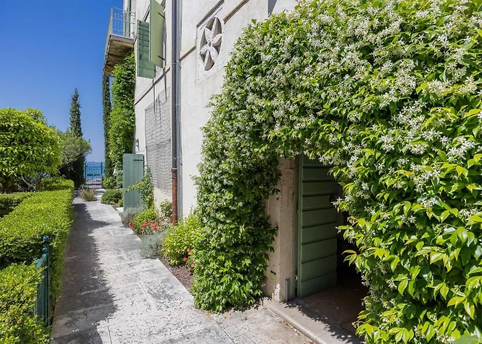 Cisano Residenza D'epoca Бардоліно